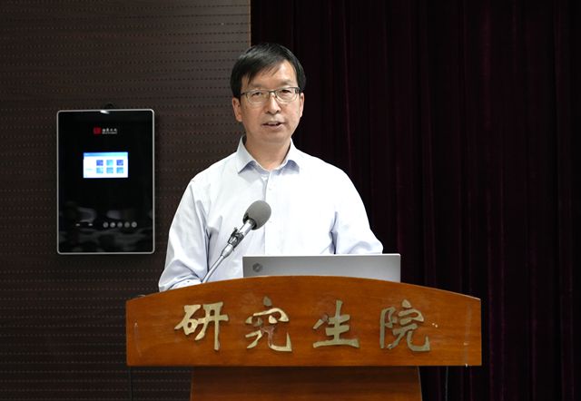 万老师.jpg 万老师.jpg